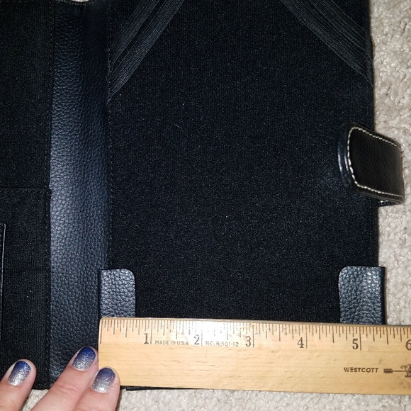 Disney iPad case - GREAT condition - Picture 5 of 5